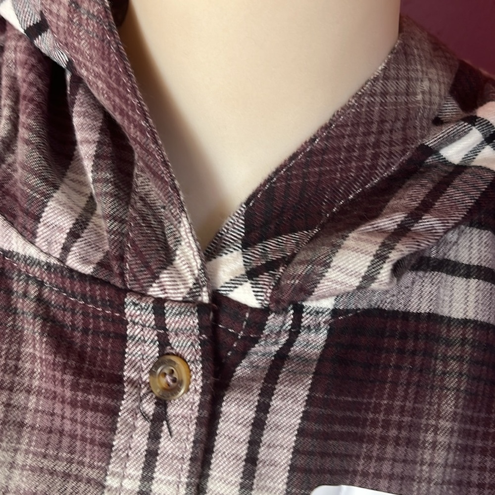 New Carhartt button down hooded shirt - Picture 2 of 16